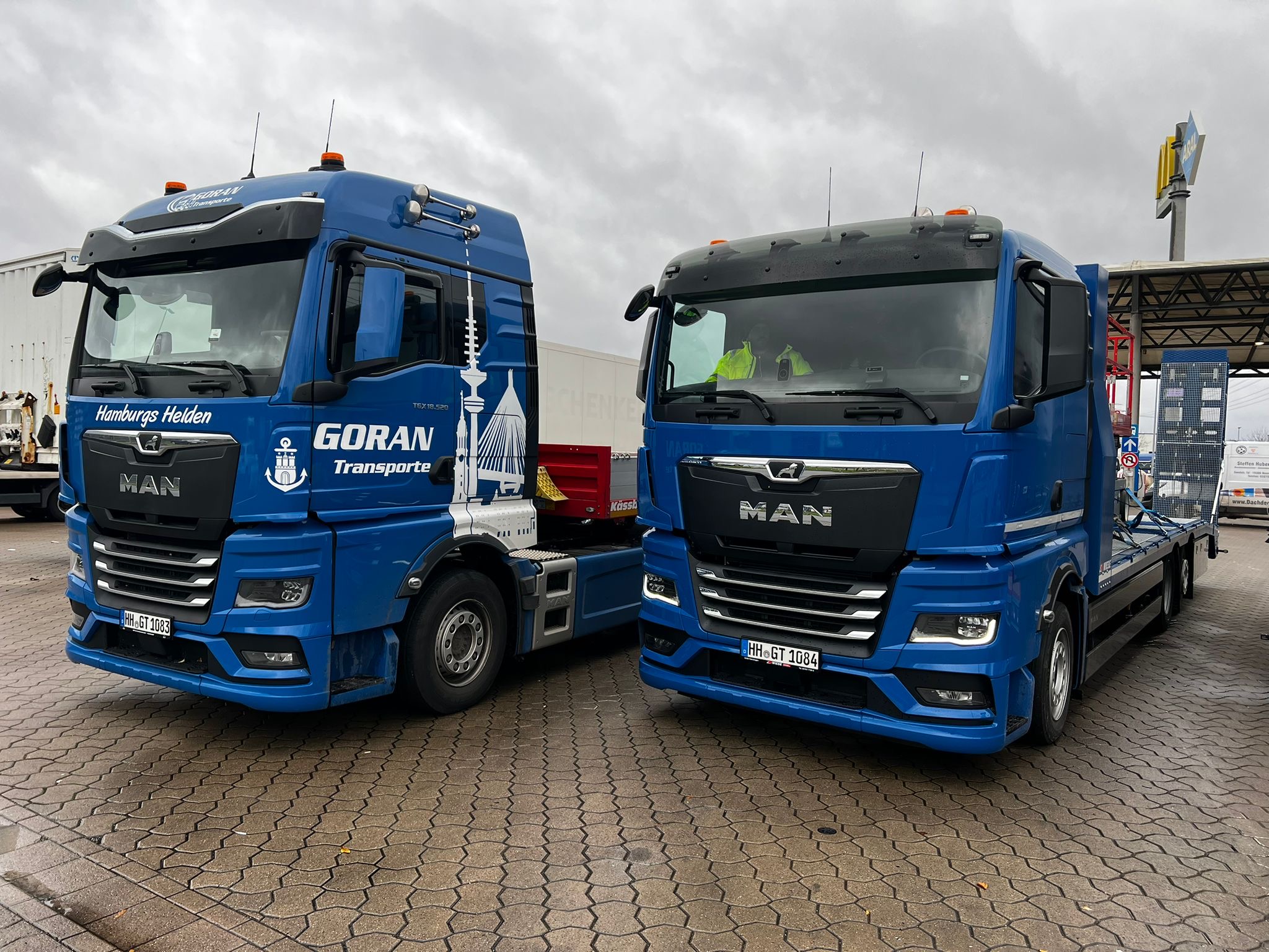 Neuer Tieflader und neuer 3-Achser Neuer Tieflader und neuer 3-Achser